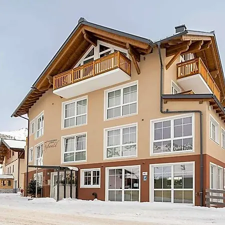 Haus Fasswald Aparthotel 4*
